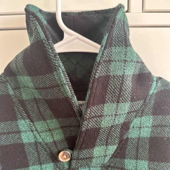 Old Navy Checkered Fleece Pullover - Picture 3 of 6